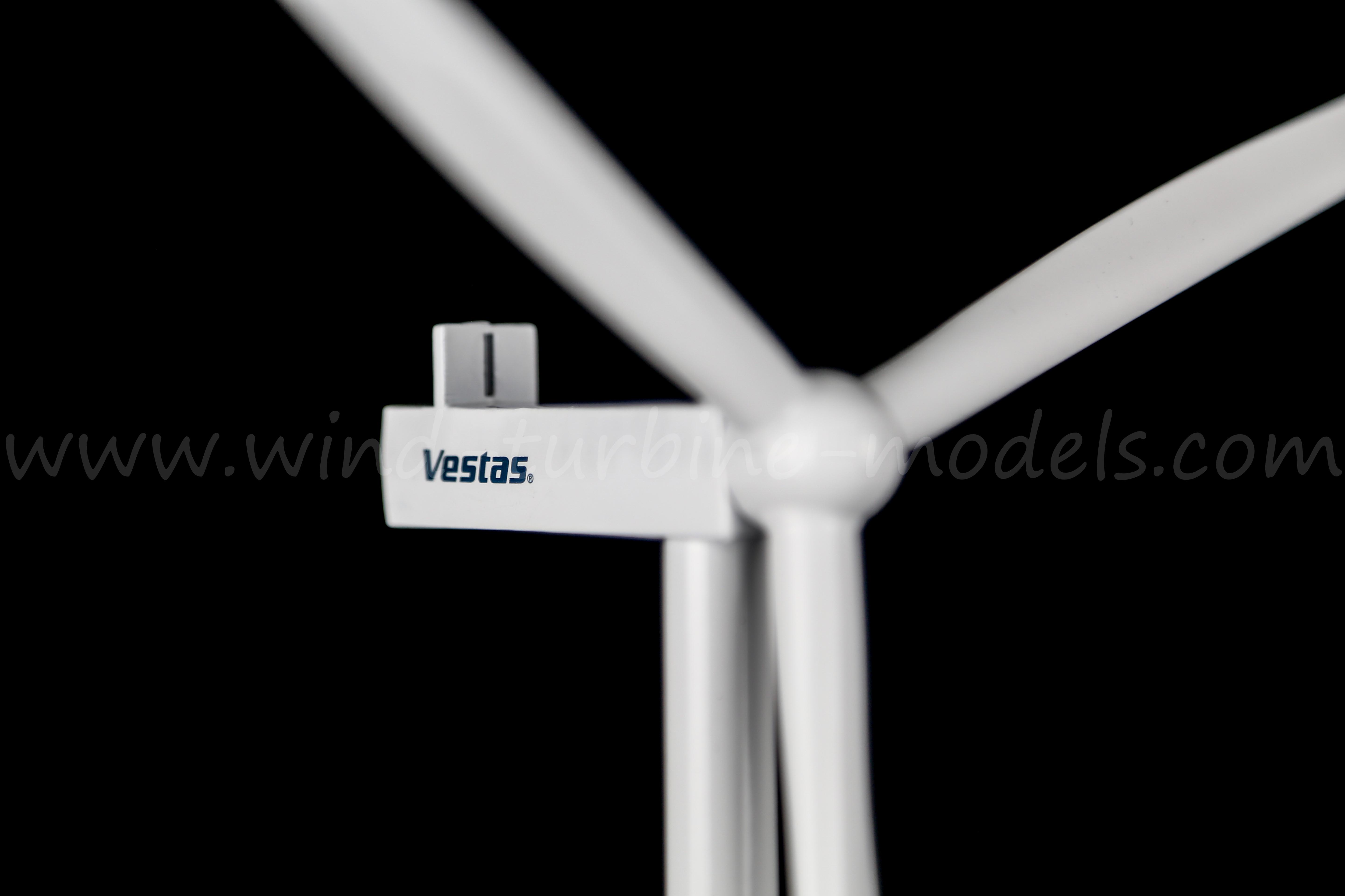 37001 873Pcs Landmark View Series Vestas Wind Turbine Building Blocks 4999 