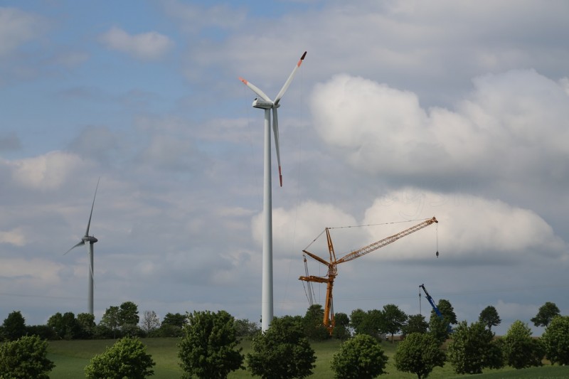 NEG Micon A/S / NM 48-750 / 750 kW wind turbine generator / Neersen ...